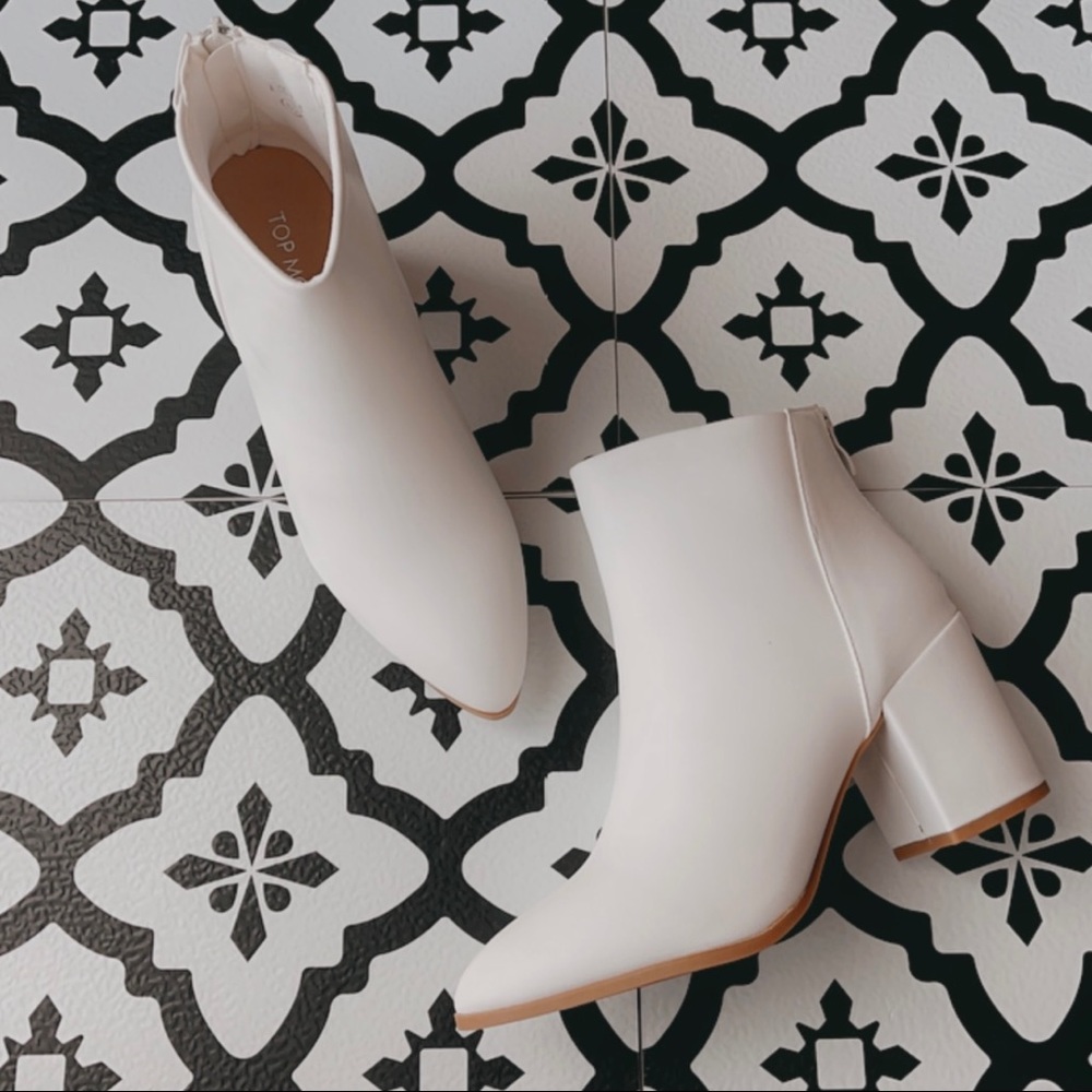 Basic white bootie - Picture 2 of 7